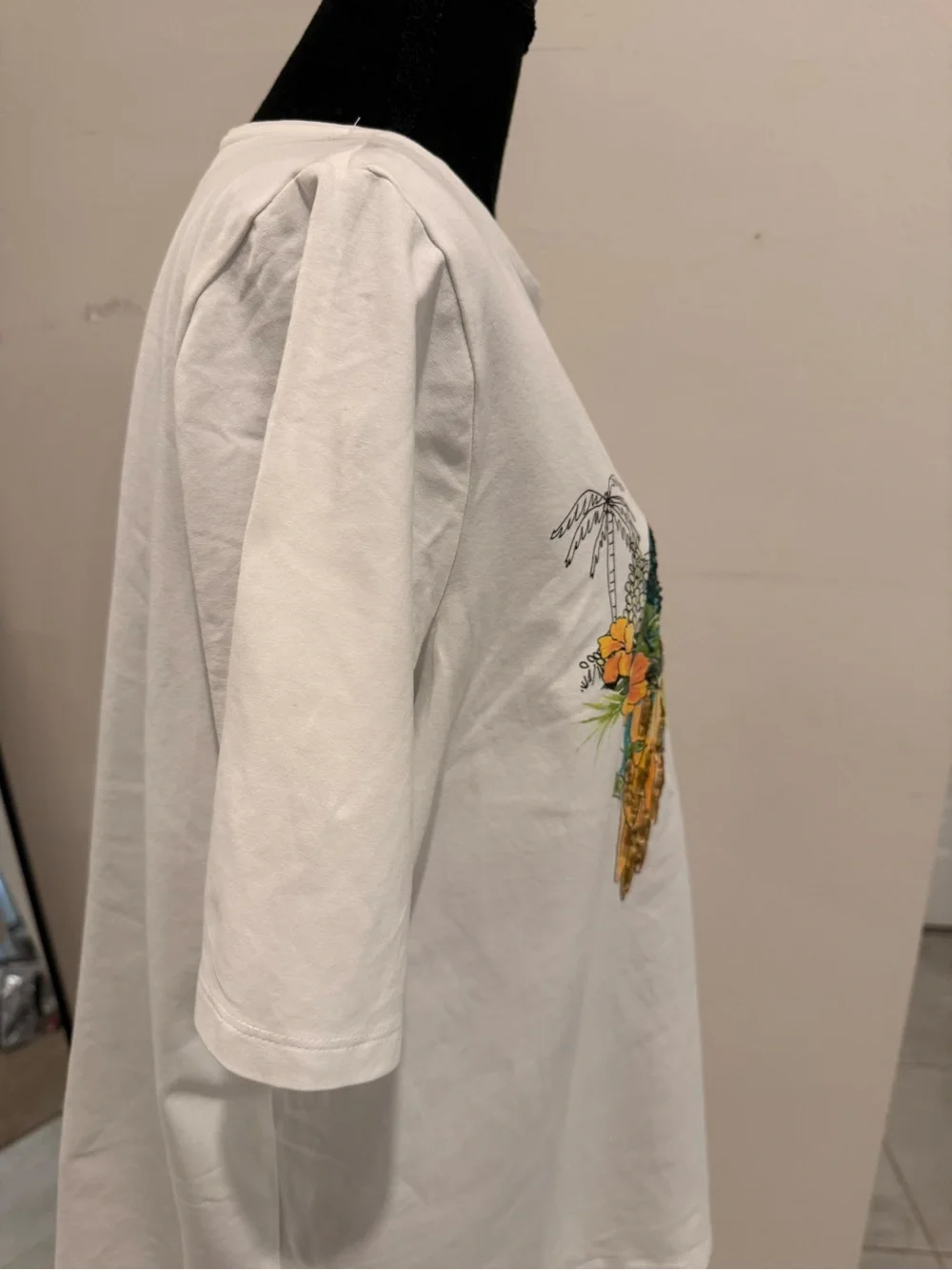 Chico's White Short Sleeve Tee with Sequin Parrot & Tropical Print - Picture 5 of 7